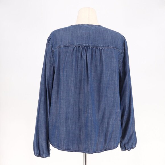 CHICO'S Chambray Lyocell Denim Blouse Top Shirred Smocked Yoke Size 3 (XL/16) - Picture 4 of 7
